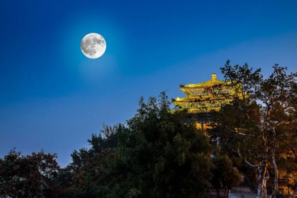 30句描写月亮的诗句