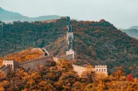 8首关于长城的古诗词，把远望放上山脊