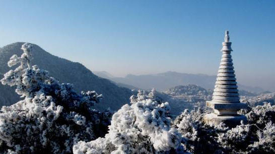 12首古诗词描写12座城市的雪景