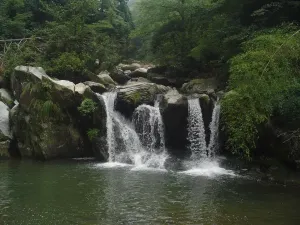 飞瀑